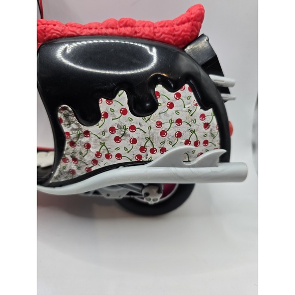 Monster High Ghoulia Yelps' SCOOTER 2011 READ - Picture 10 of 12